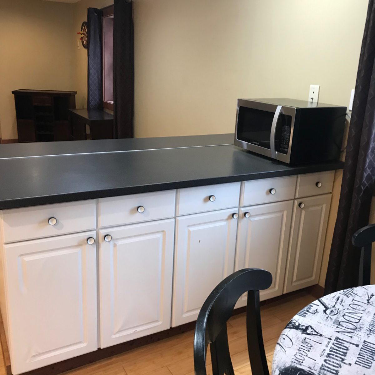 Great apartment near hospital - available Oct 1st - Photo 3
