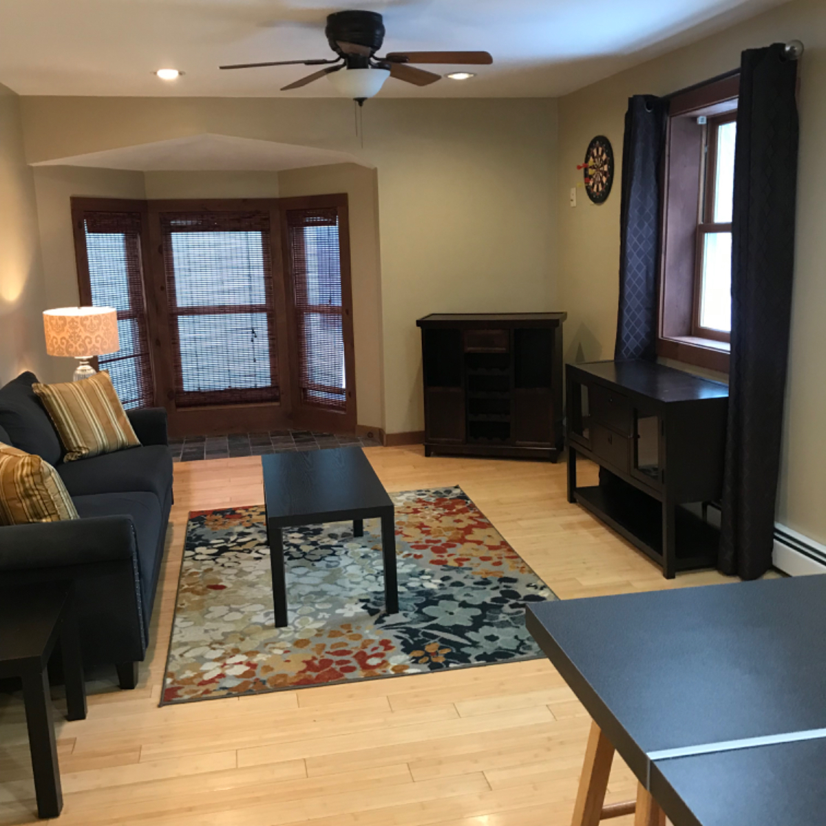Great apartment near hospital - available Oct 1st - Photo 7