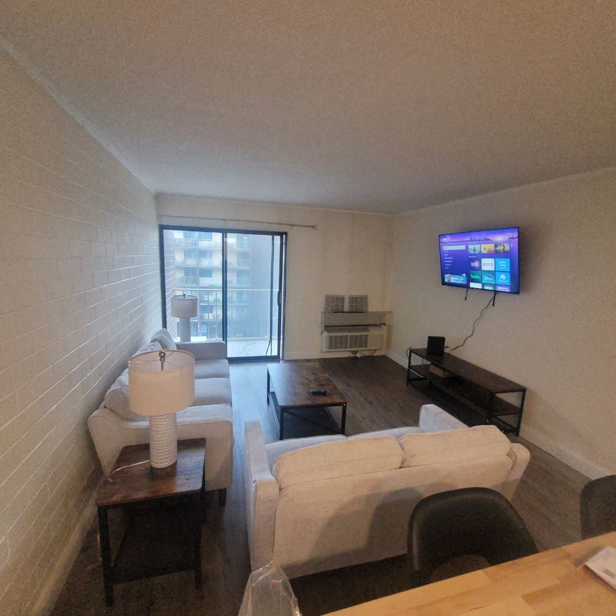 Newely Renovated and Furnished-Short trip to all local hosptials - Photo 6