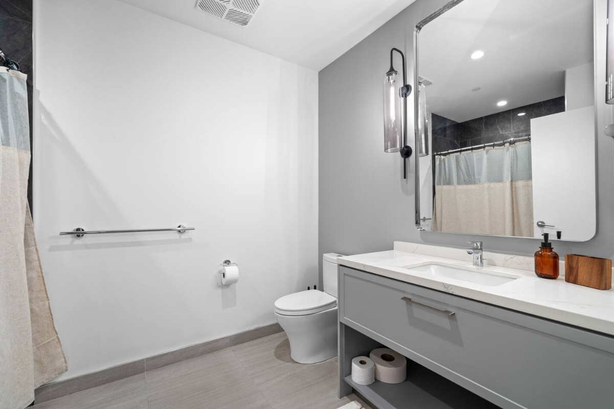 DTLA 1BR, 3-Min Walk to Metro, Pool, Parking - Photo 5