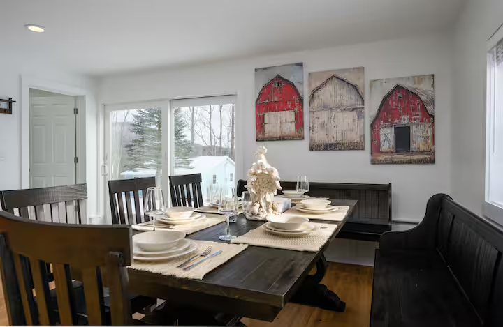 Brand-New Mountain Cabin Minutes From Ski Resorts With Cozy Living Spaces And Scenic Views - Photo 10
