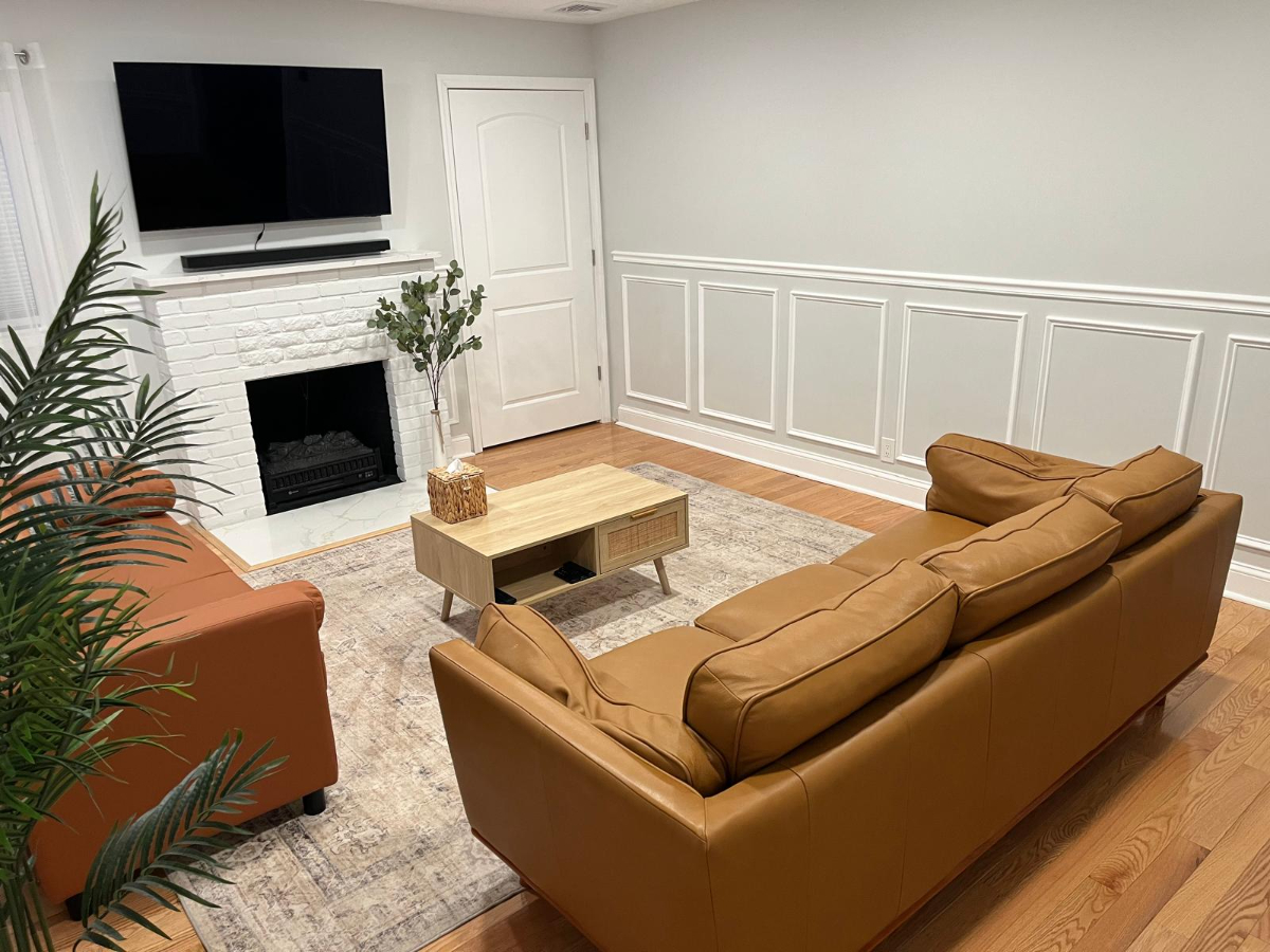 Beautiful and Elegant 2 Bedroom Apartment in the heart of Uniondale - Photo 5