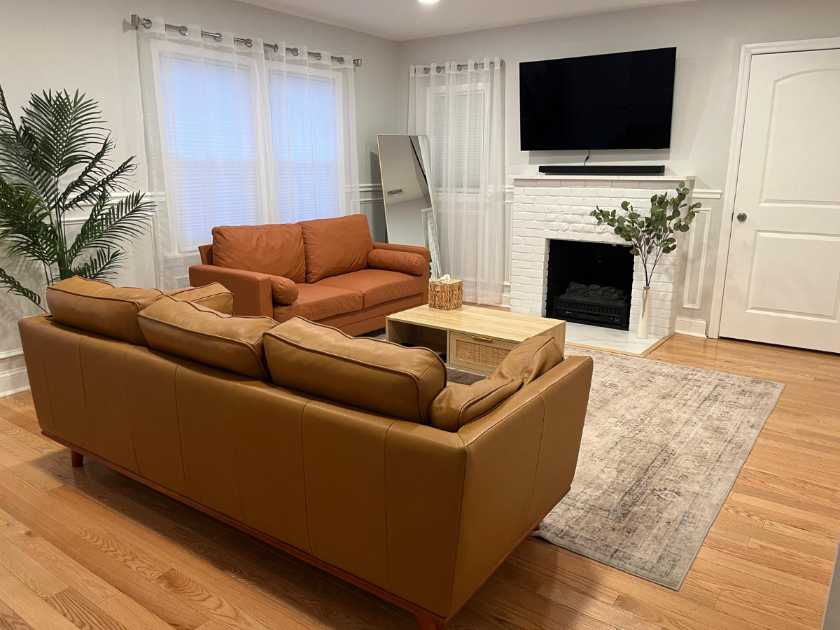 Beautiful and Elegant 2 Bedroom Apartment in the heart of Uniondale - Photo 6