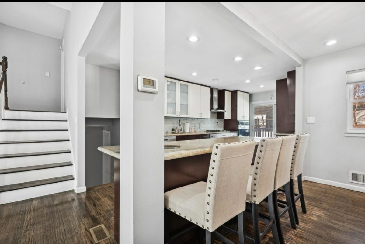 The Tranquil Luxury Home of Hewlett - Photo 3