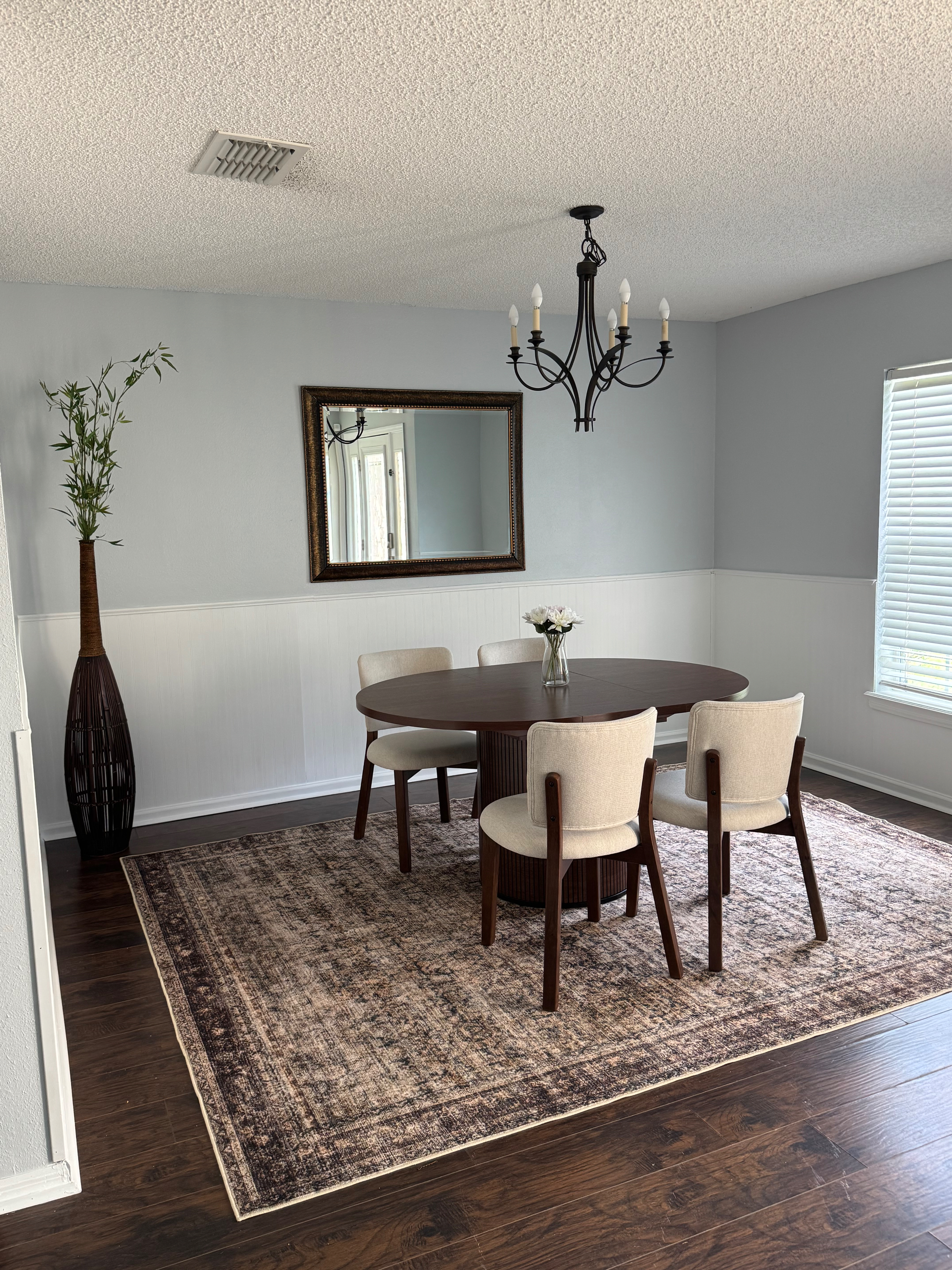Spacious Fully Furnished 4BR/2.5BA Home | Utilities + Wi-Fi Included | Near Hospitals & I-295 - Photo 3