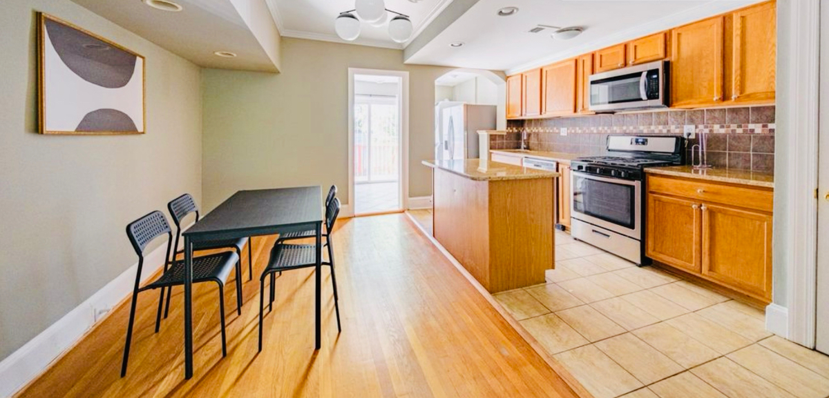 Beautifully updated 3 Bed/2 Bath in DC by Capitol Hill, H St., NoMa - Photo 3