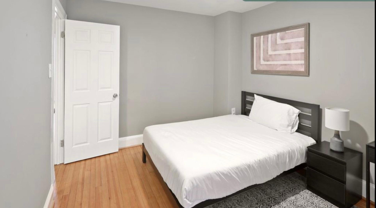 Beautifully updated 3 Bed/2 Bath in DC by Capitol Hill, H St., NoMa - Photo 8