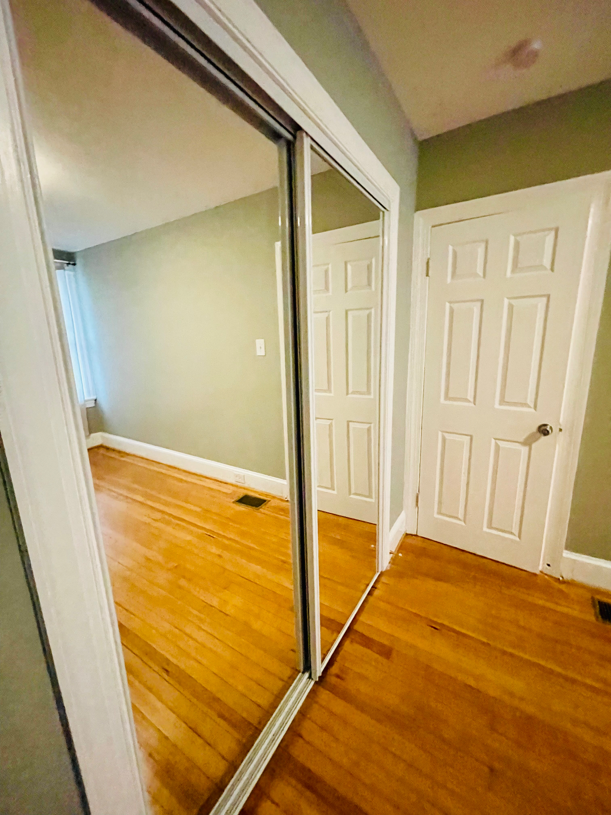 Beautifully updated 3 Bed/2 Bath in DC by Capitol Hill, H St., NoMa - Photo 12