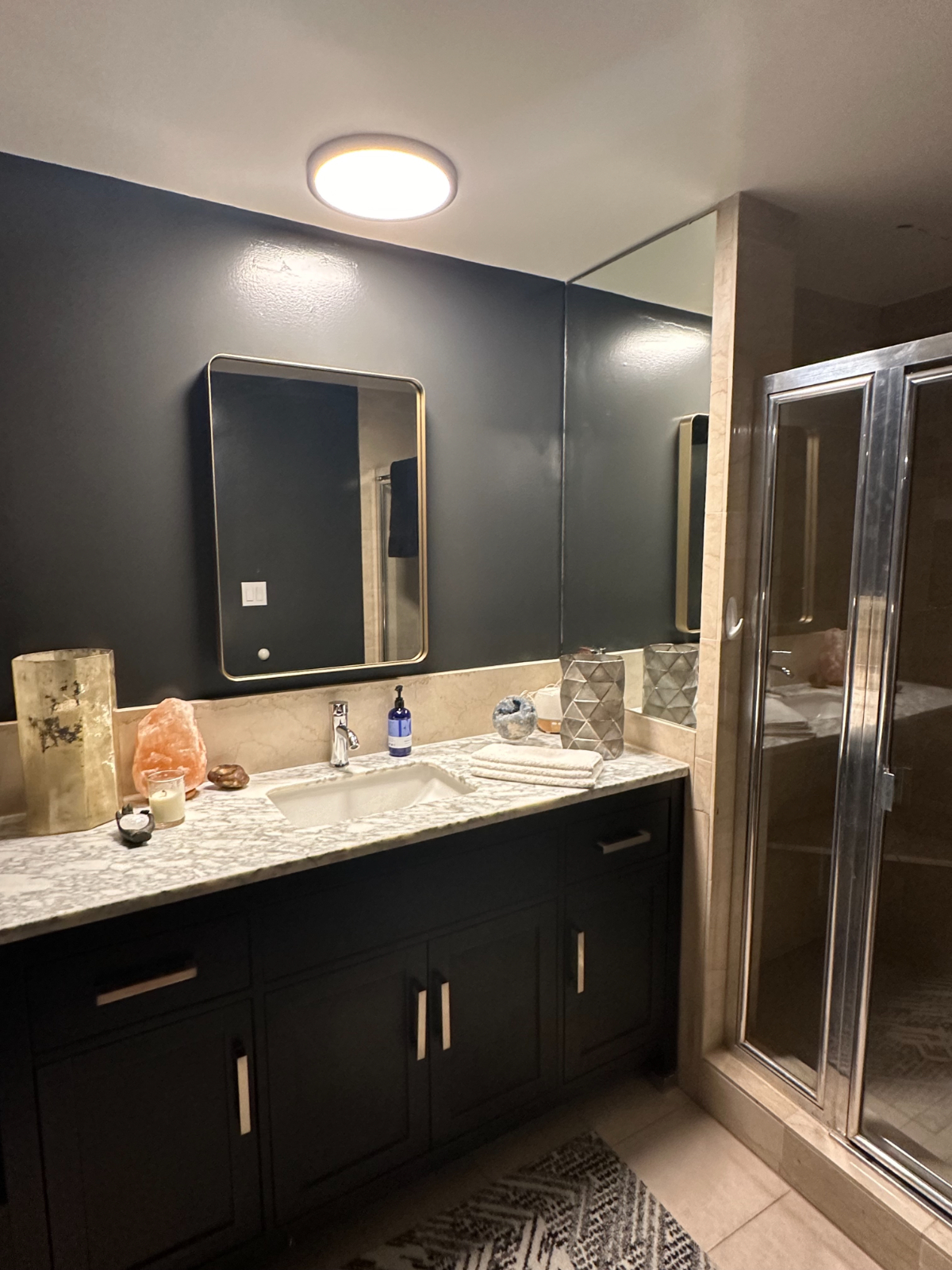 Quiet, Fully Furnished 1BR/2BA Near Larchmont Village - Photo 5