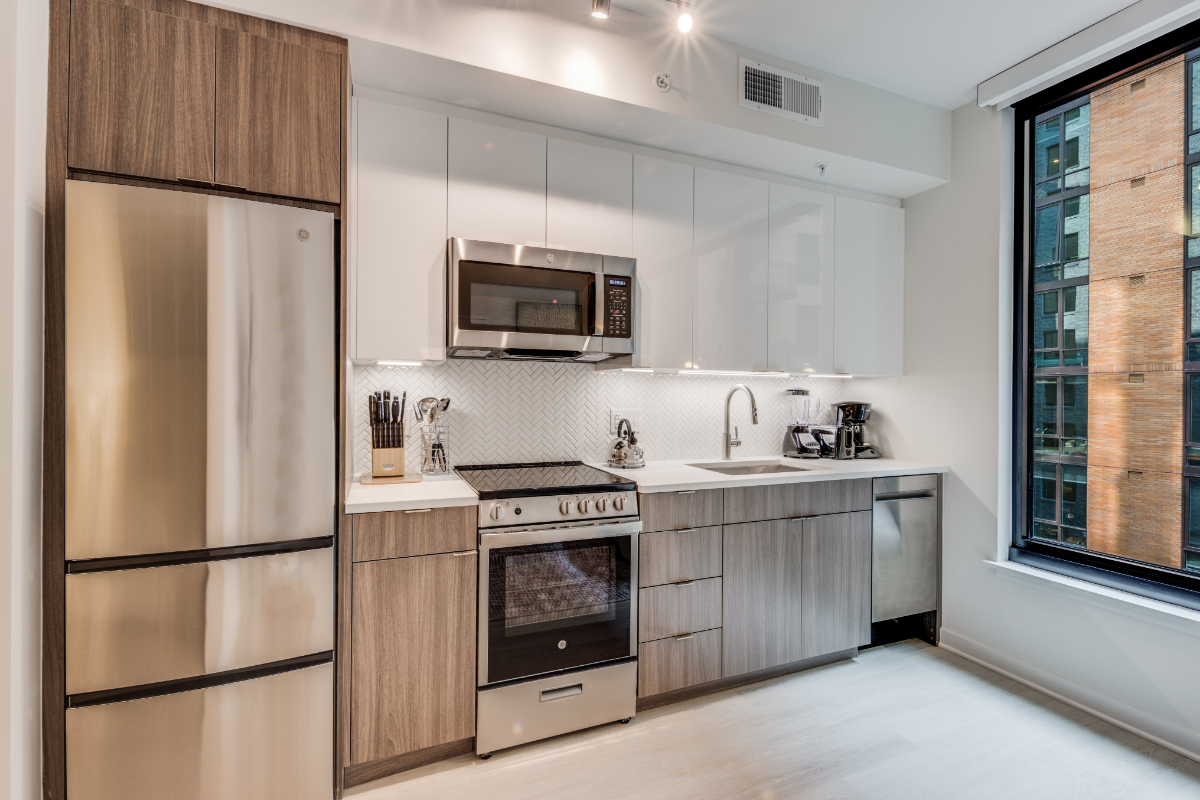 Global Luxury Suites at Capitol Hill - Photo 1