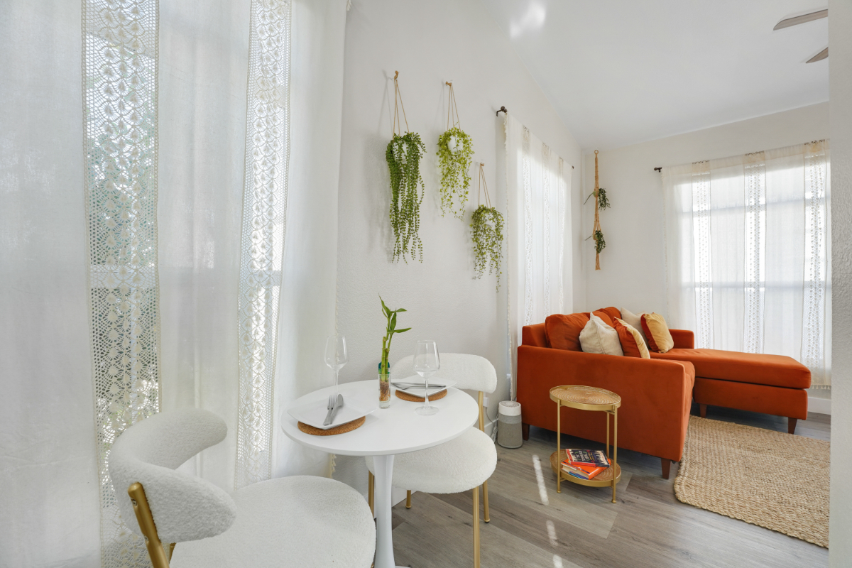 Casa Palmer | Private Furnished 2BR Bungalow | Pool Spa Gym Jan 2027 Availability - Photo 3