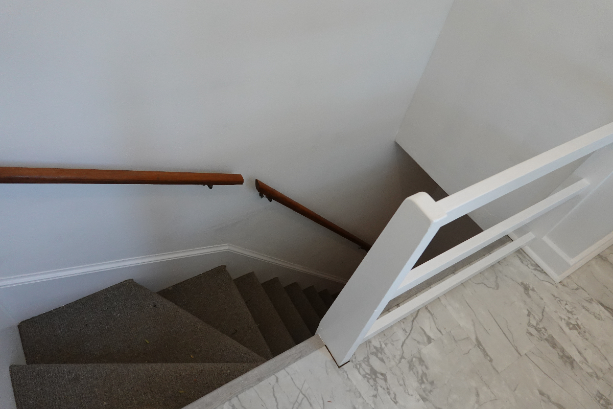 Cozy Entire 2BR Floor w/ Kitchen & Private Entry - Photo 6