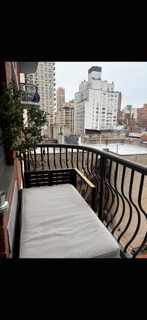 Bright Furnished Upper East Side Room With Balcony Near Hospitals And Central Park - Photo 5