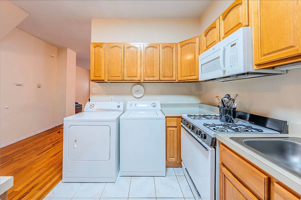 Spacious Apt Centrally Located in the Heart of East Brooklyn - Photo 5