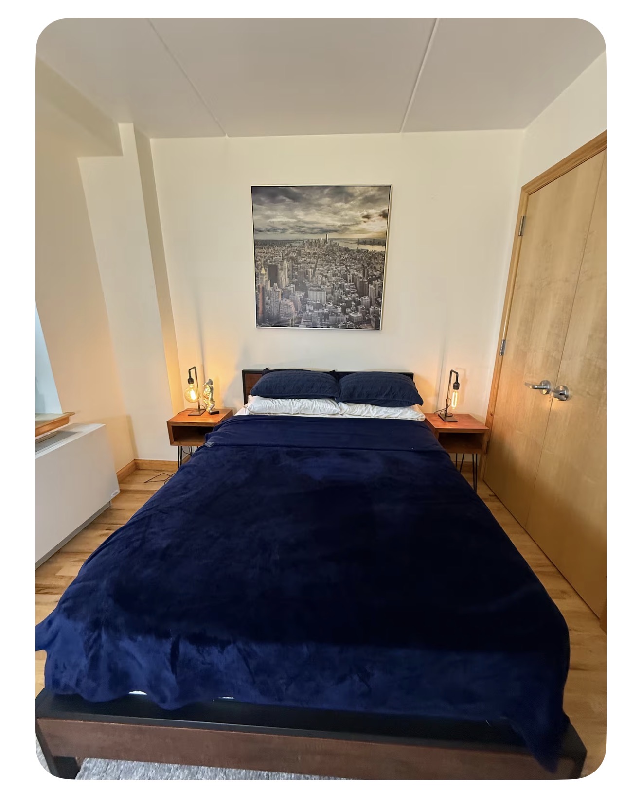 Spacious private room  in Hells Kitchen - Photo 8