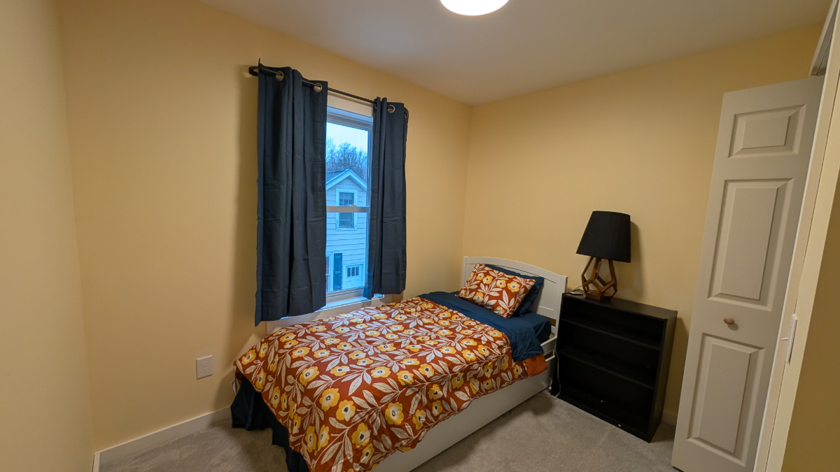 4bed/2bath - Near UVMMC - Photo 12