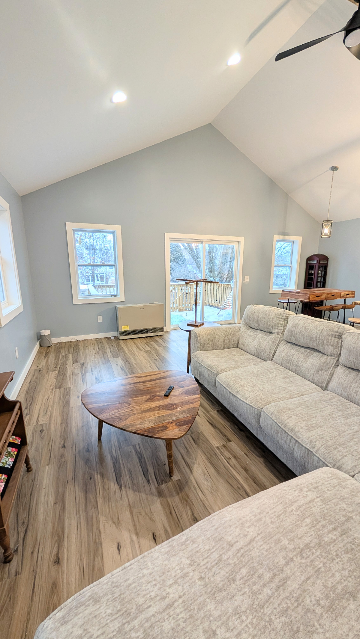 4bed/2bath - Near UVMMC - Photo 4