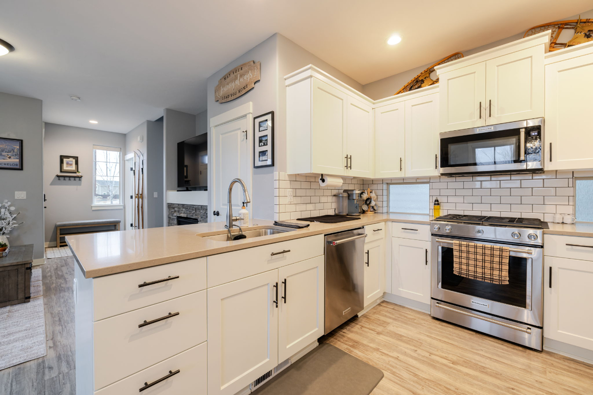 Charming Redmond Retreat with Community Amenities - Photo 6