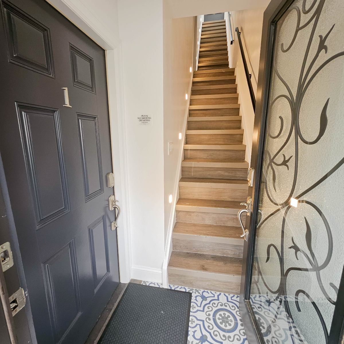 Spacious 3BDR Duplex - Prime Astoria - 2min to M/R Subway - Photo 3