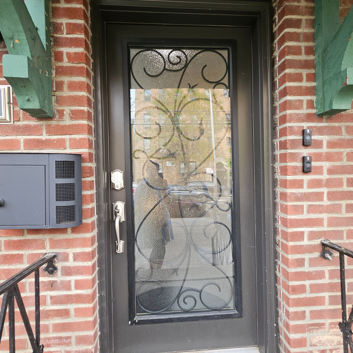 Spacious 3BDR Duplex - Prime Astoria - 2min to M/R Subway - Photo 2