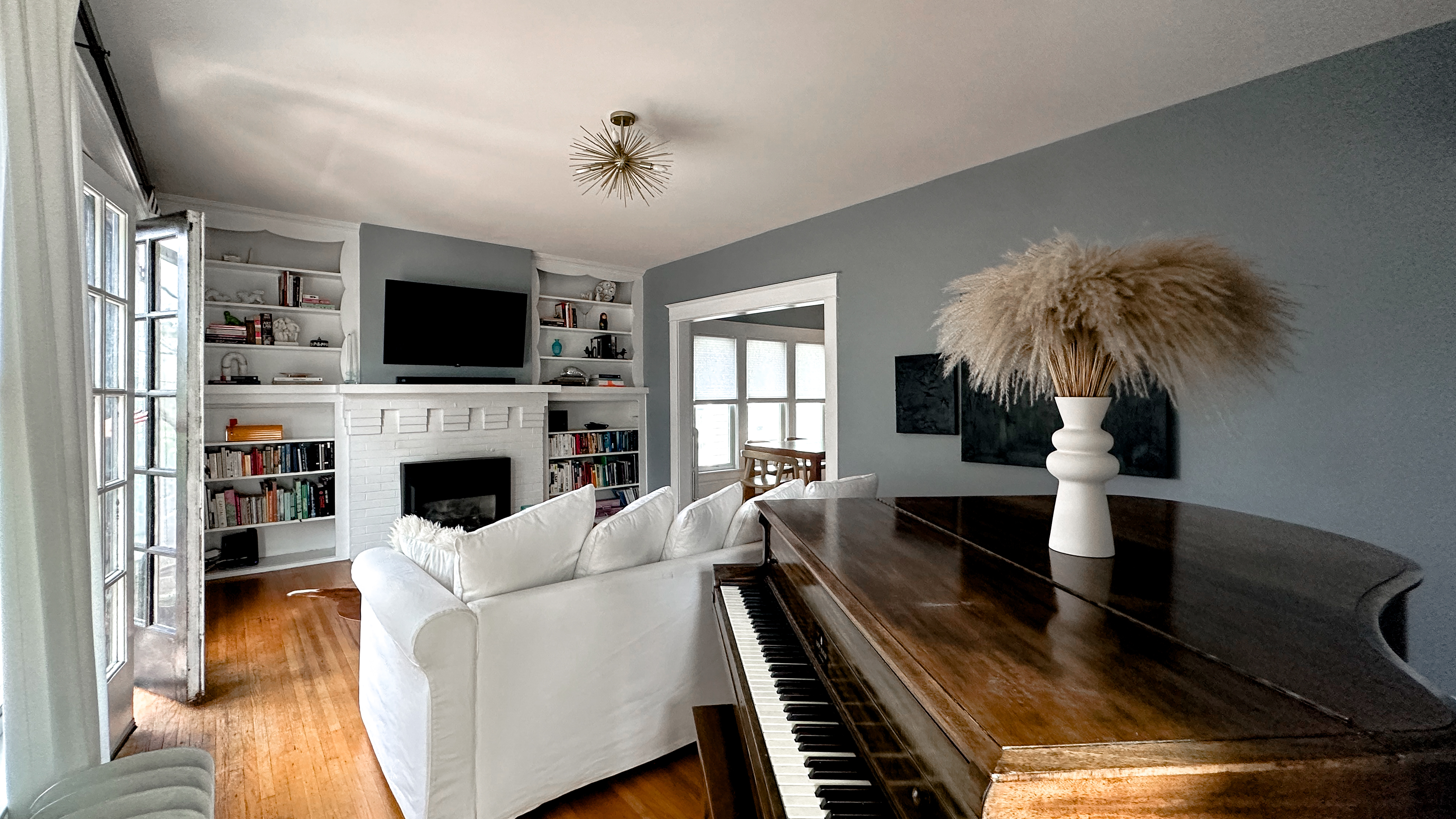 3-Bed Turnkey in Heart of Elmwood Village - Photo 2