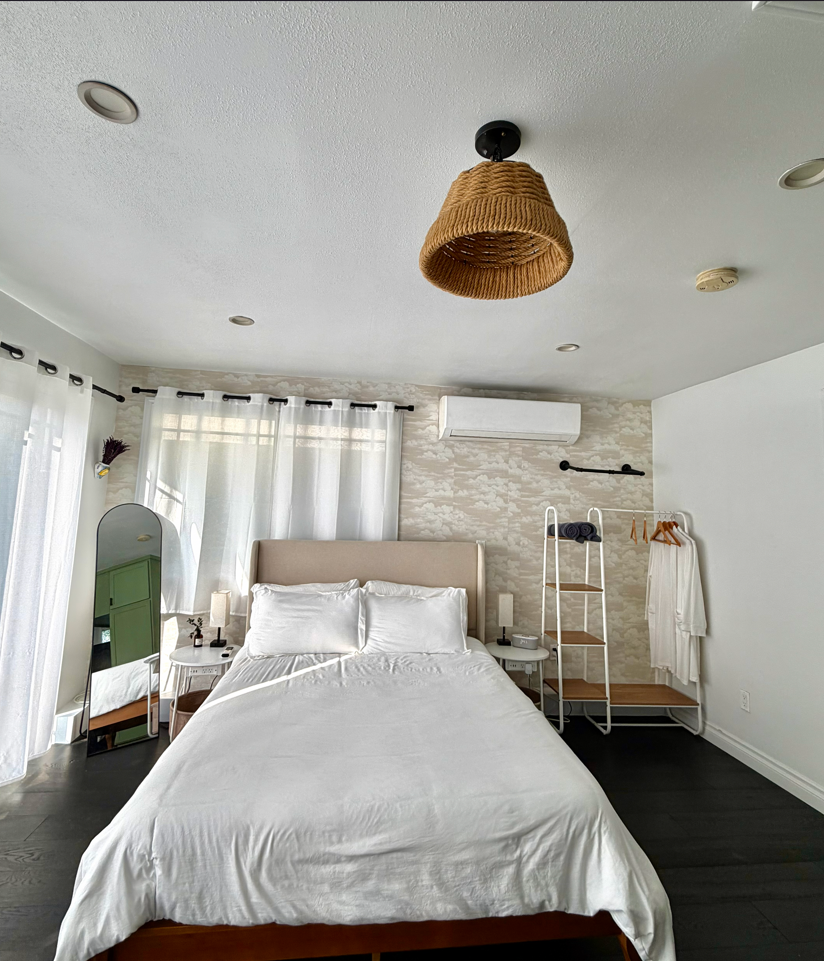 Private Furnished One Bedroom ADU With Gated Access And Patio - Photo 3