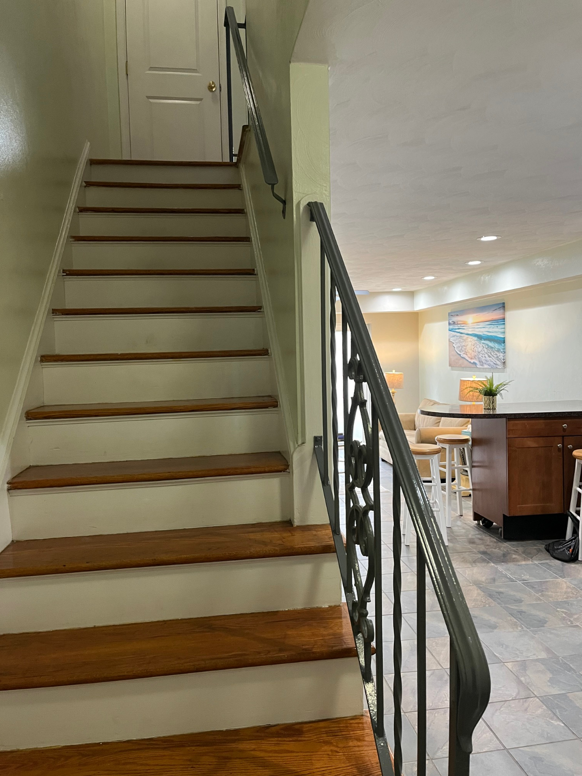 Beachside Condo Steps to the Sand  2 Bedrooms  Off-Street Parking - Photo 10
