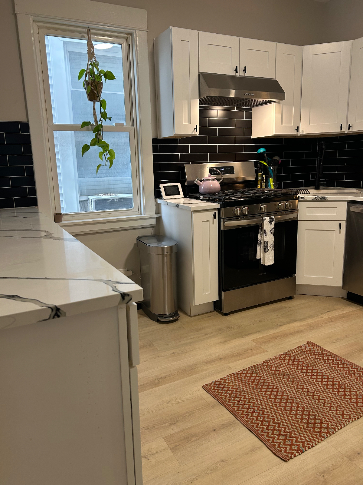 Sunny Apartment in Hermosa - Photo 10