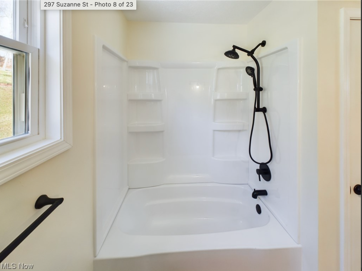 297 Suzanne St. - Photo 8