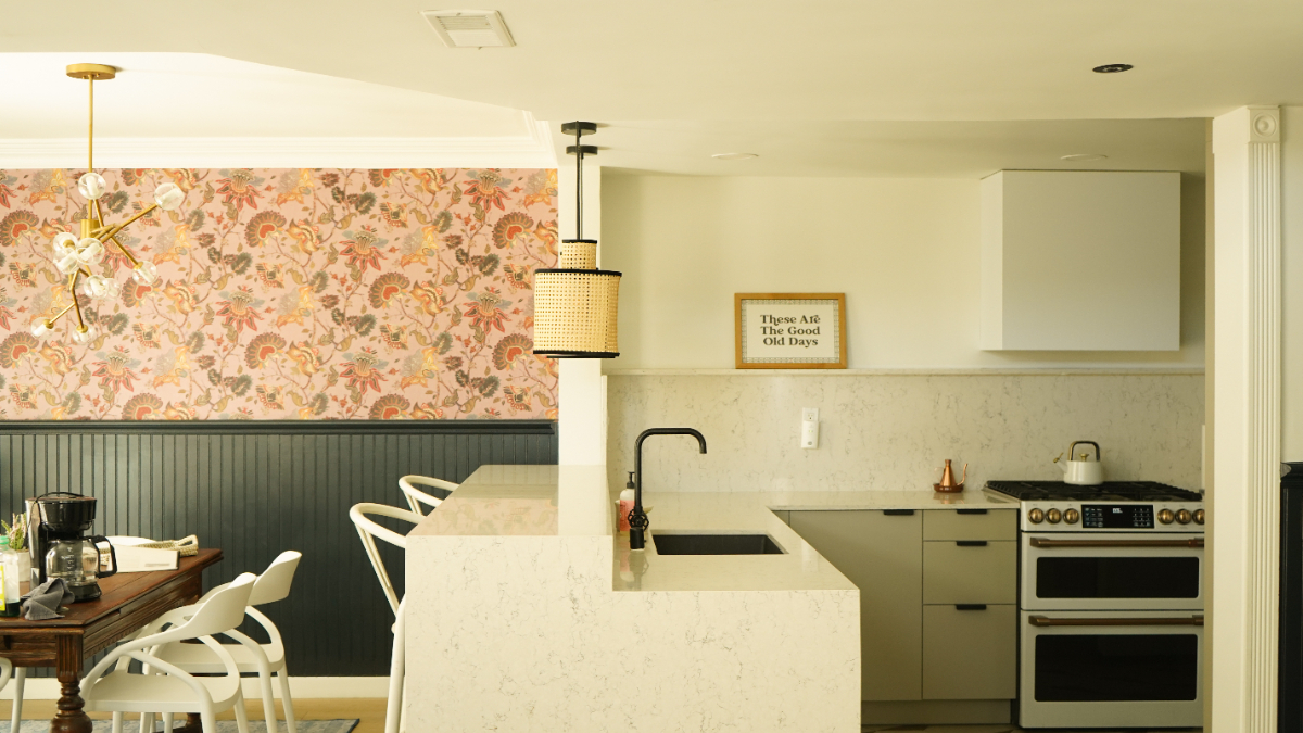 Modern Townhouse Close To Beach - Photo 1