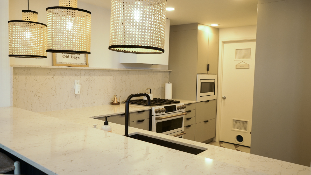 Modern Townhouse Close To Beach - Photo 4
