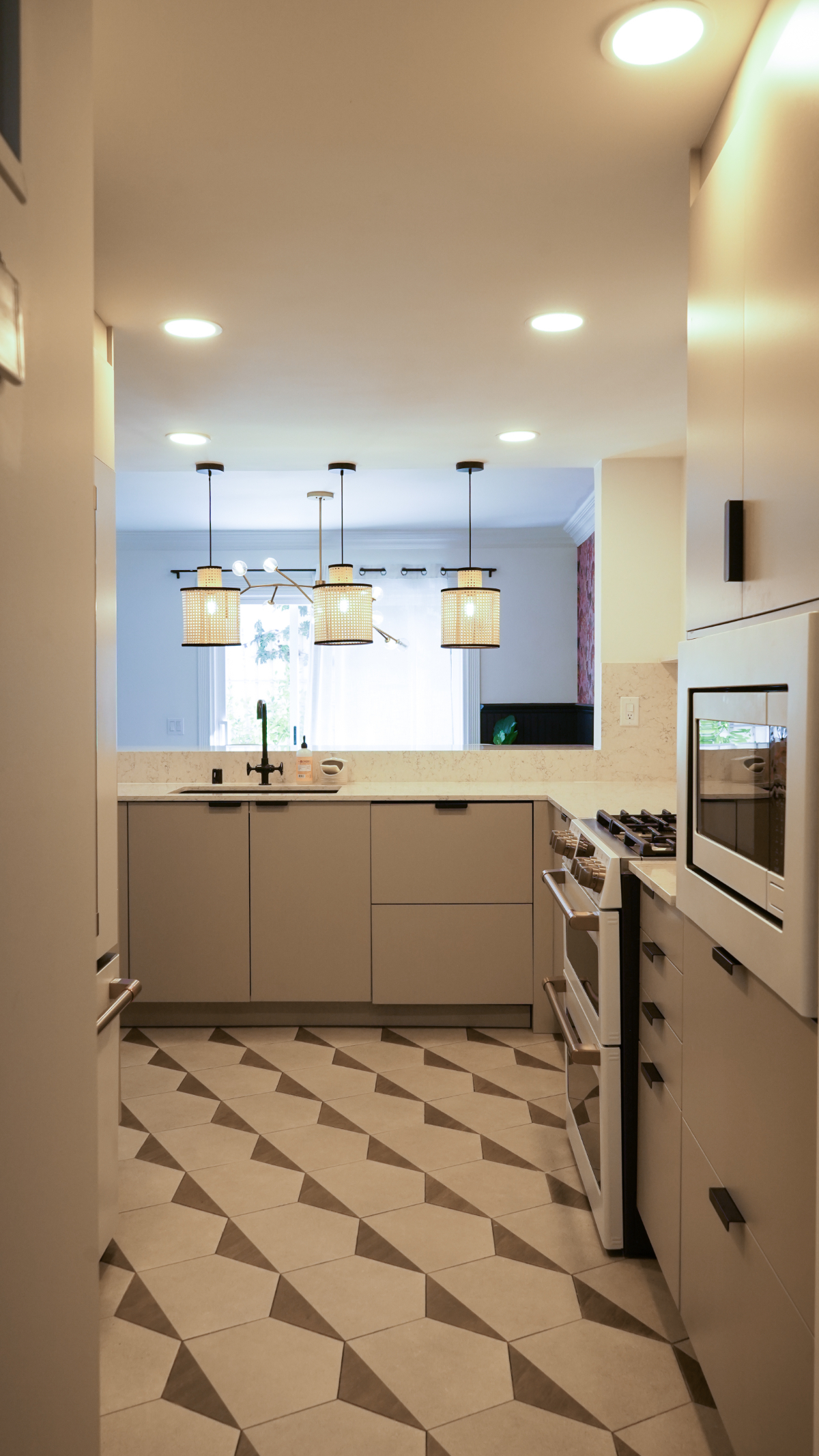 Modern Townhouse Close To Beach - Photo 6