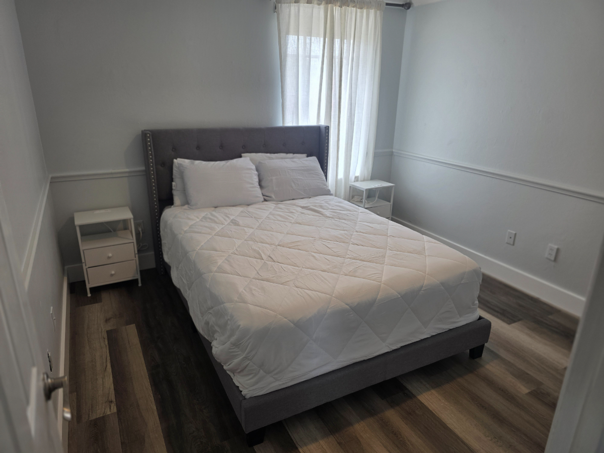 Private, Furnished Rooms Perfect for Travel Nurses & Working Professionals
