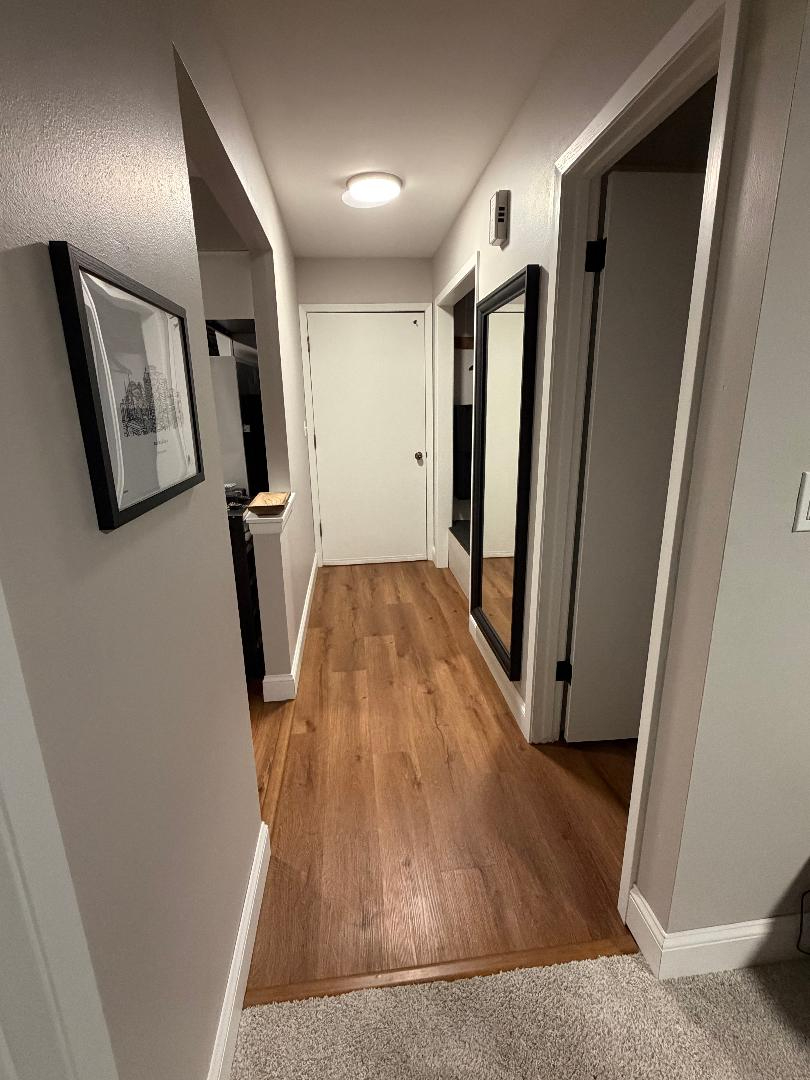 Modern Clean Comfort Executive Home - Photo 11