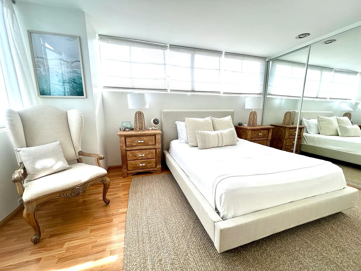 Coastal Paradise in Pacific Beach - Steps to Bay, Beach & Restaurants - Photo 6