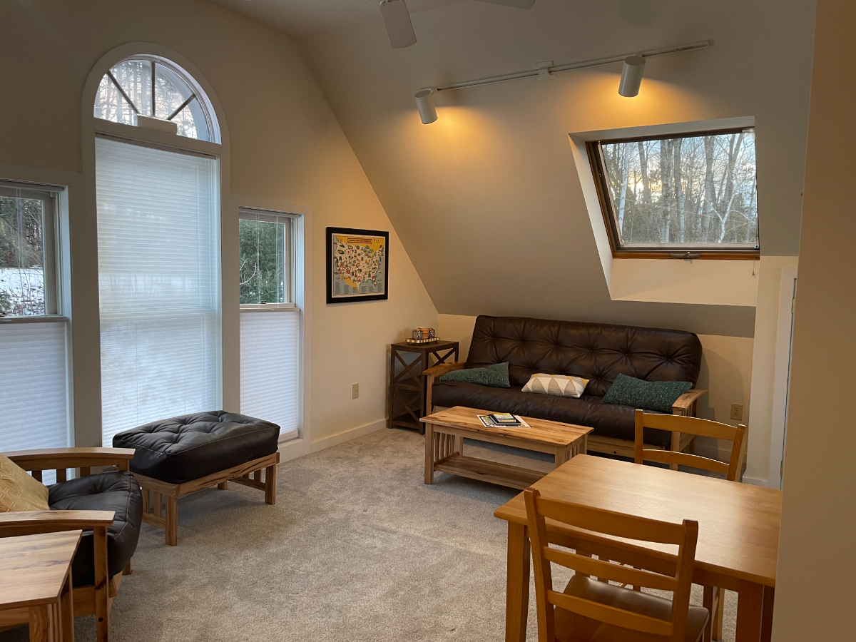 Waterbury Apartment with Great Views and Amazing Location - Photo 6