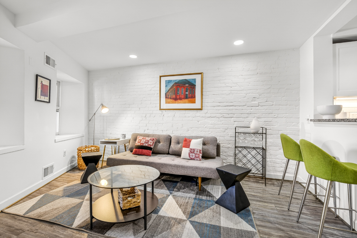 Walkable and Charming Fully Furnished Capitol Hill 1BR - Photo 6