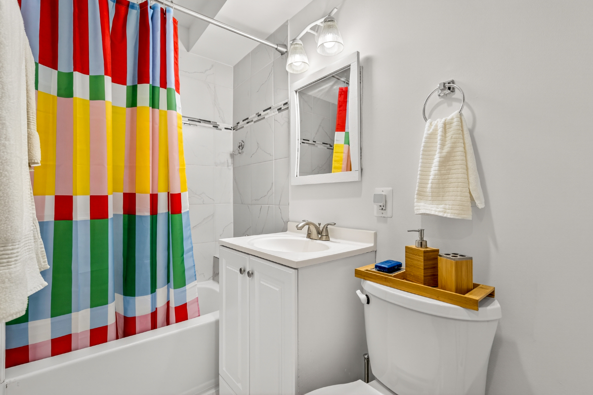 Walkable and Charming Fully Furnished Capitol Hill 1BR - Photo 12