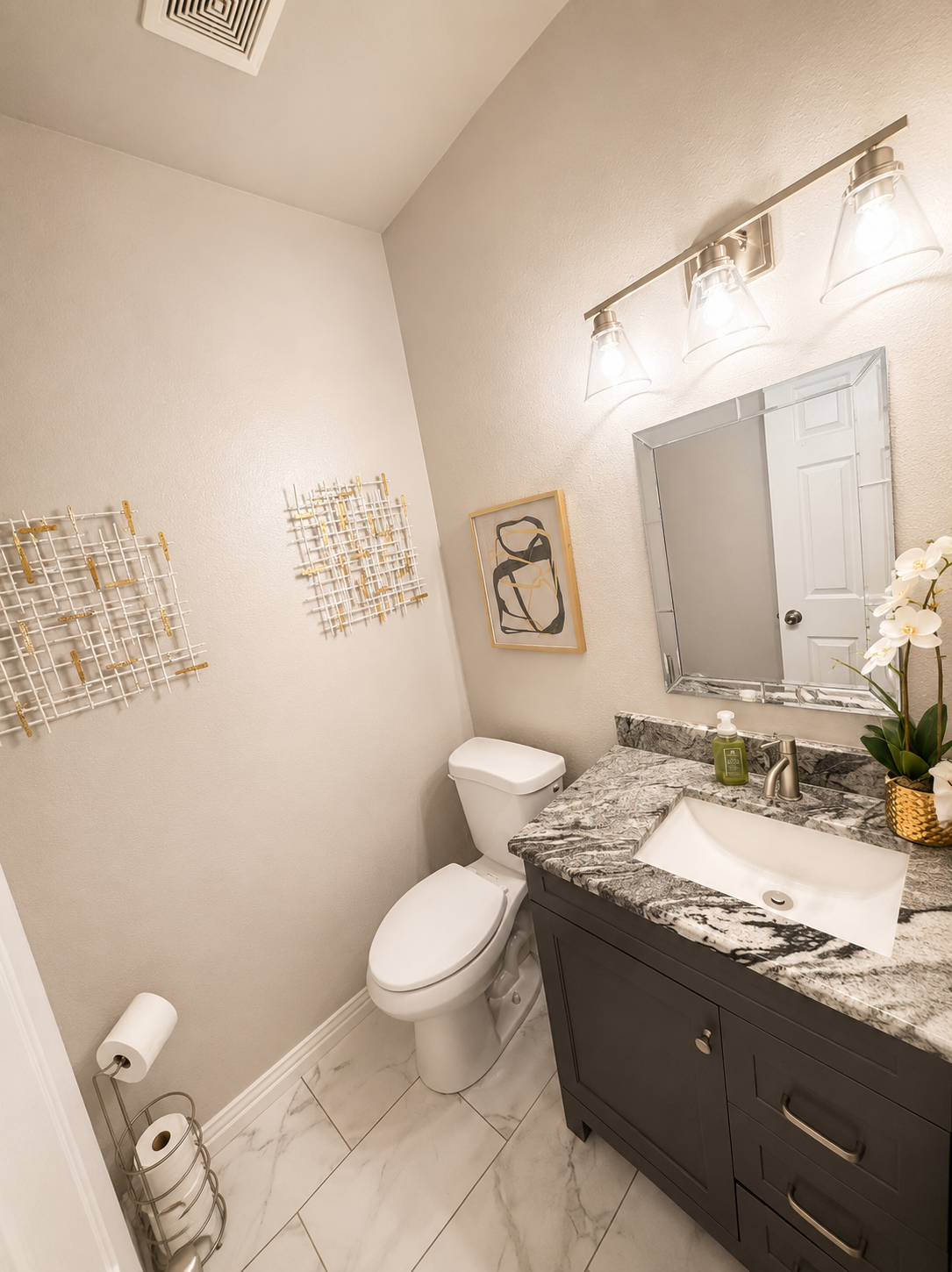 Spacious Cedar Hill Retreat - Smart Home  with Fun Amenities - Photo 12