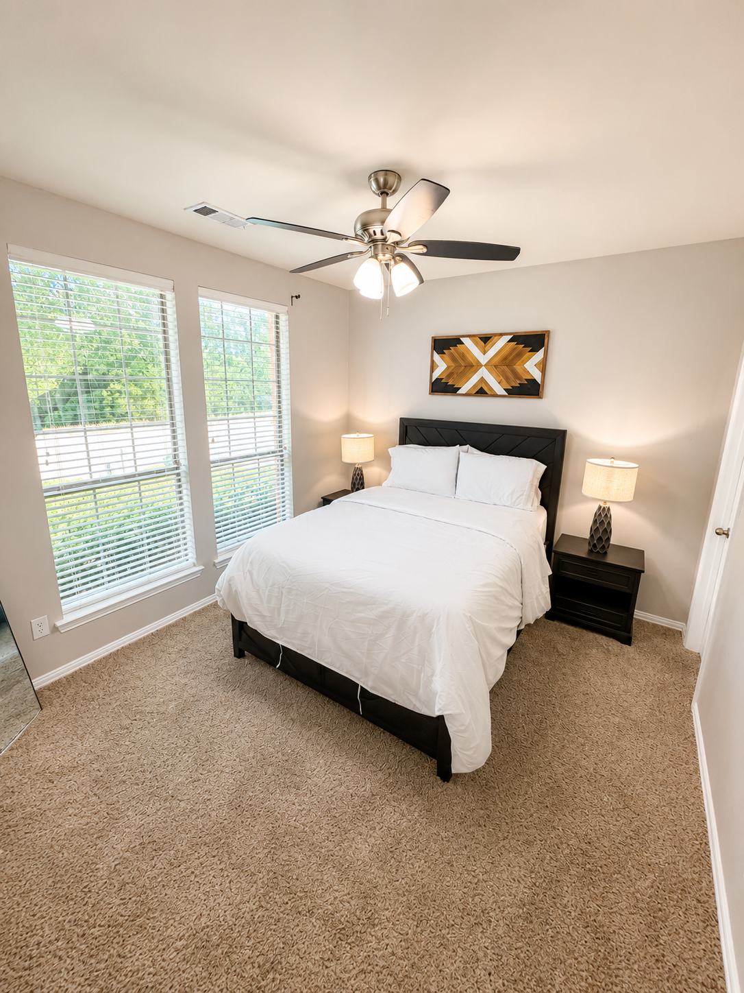 Spacious Cedar Hill Retreat - Smart Home  with Fun Amenities - Photo 8