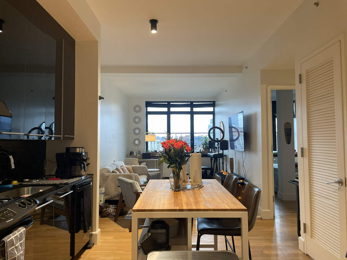 Large One Bed Loft in Prime Williamsburg - Photo 4