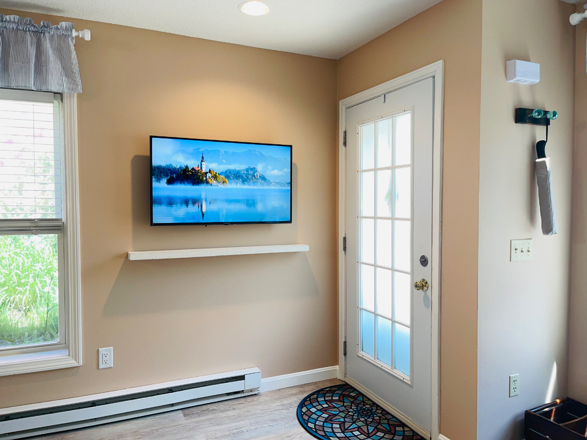 CENTRAL LOCATION - ALL UTILITIES INCLUDED - Photo 4