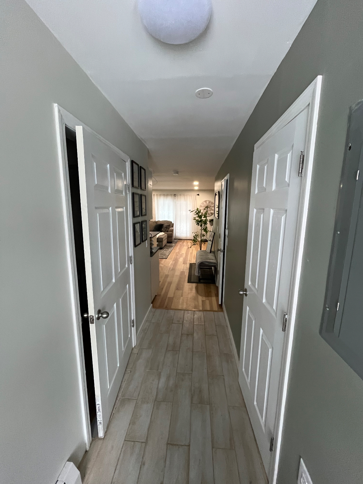 2 bdrm 1.5 bath - Photo 1