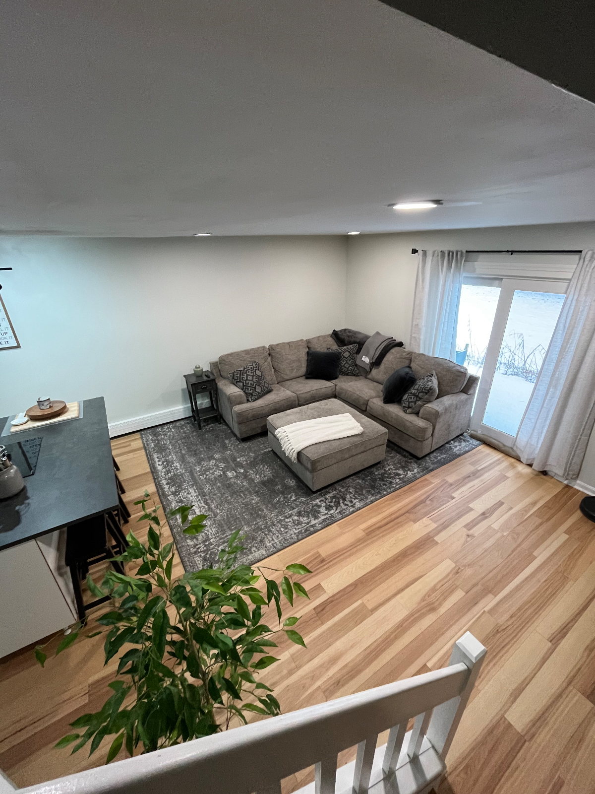 2 bdrm 1.5 bath - Photo 8