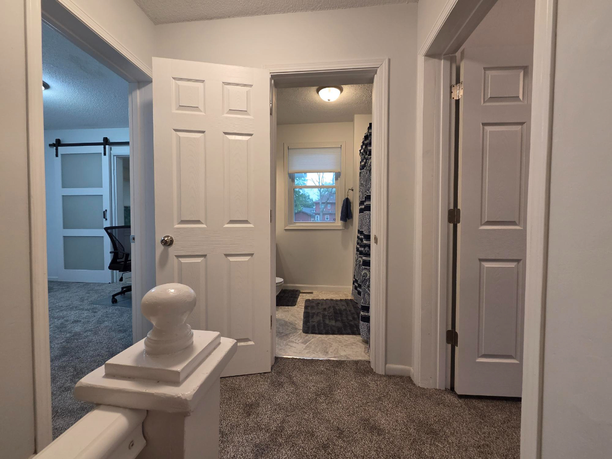 Turnkey Living- Newly Renovated, Fully Furnished Apartment - Photo 6