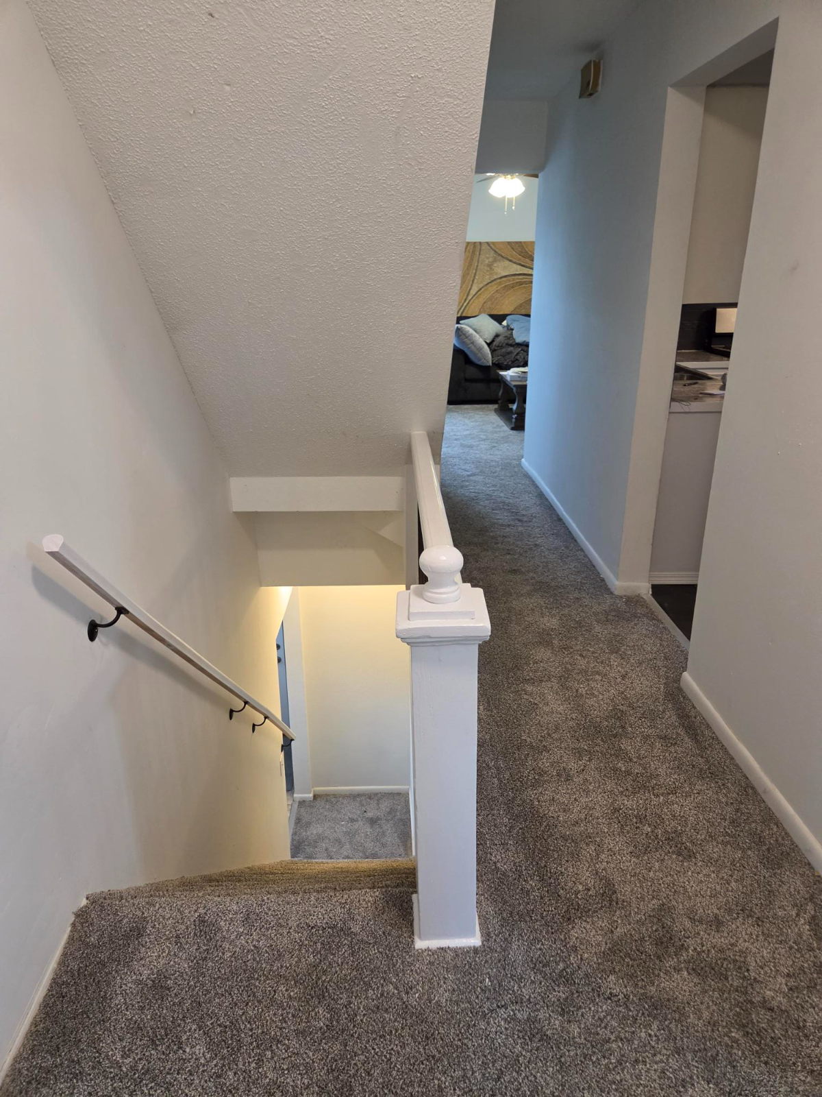 Turnkey Living- Newly Renovated, Fully Furnished Apartment - Photo 5