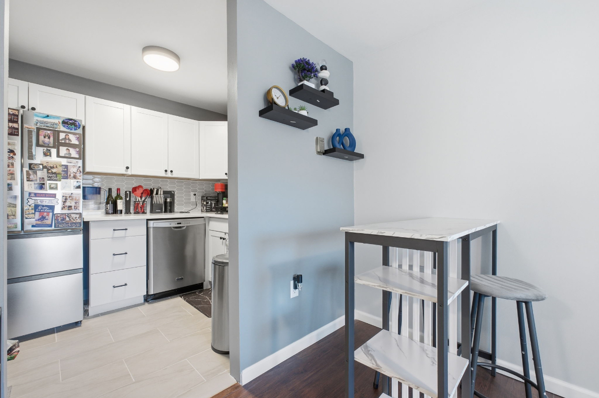 Charming Pet-Friendly Condo Near Georgetown with Parking - Photo 2
