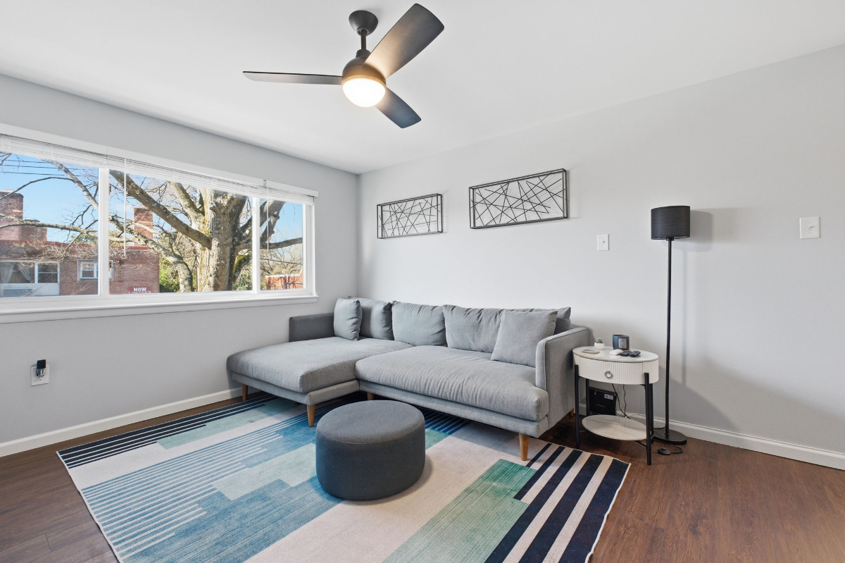 Charming Pet-Friendly Condo Near Georgetown with Parking - Photo 4