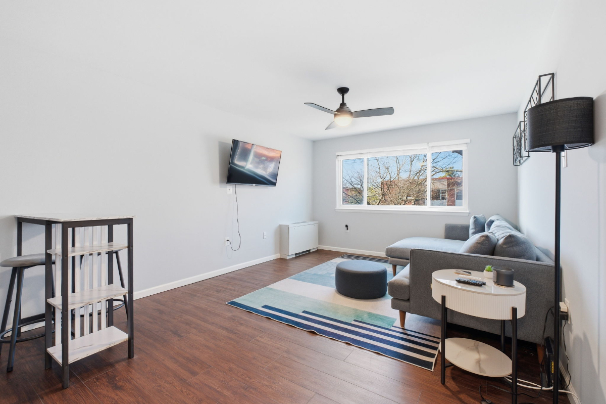 Charming Pet-Friendly Condo Near Georgetown with Parking - Photo 3