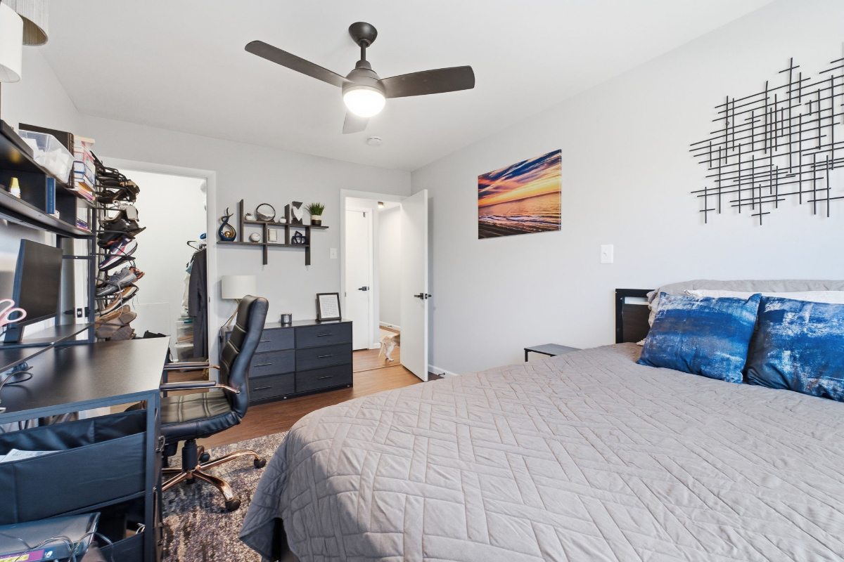 Charming Pet-Friendly Condo Near Georgetown with Parking - Photo 12
